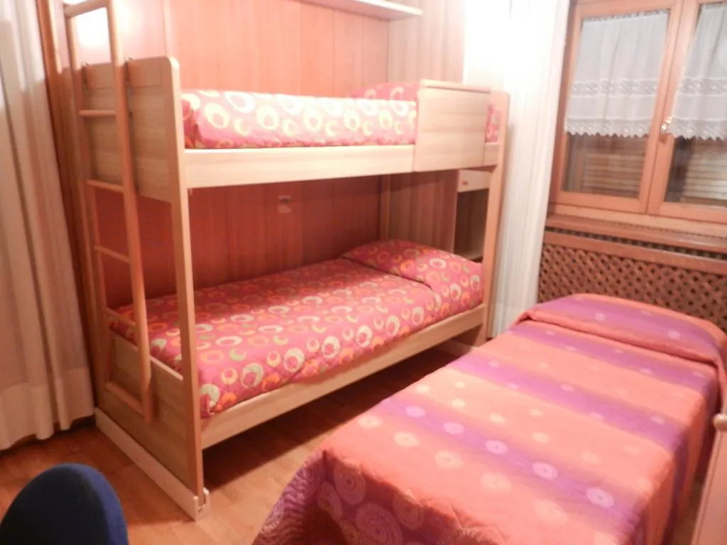 Appartamento Casa Elda Isolaccia